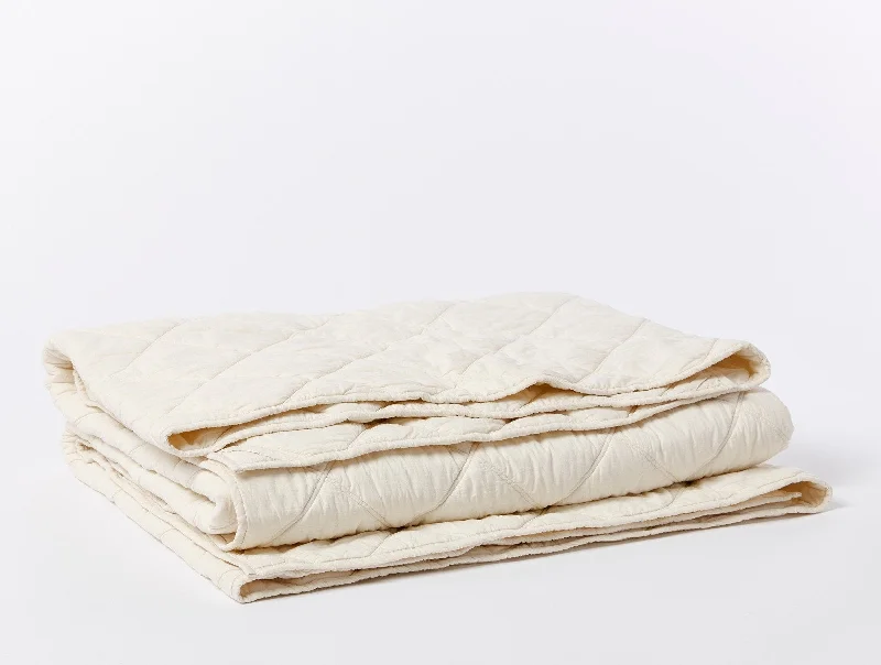 Diamond-Stitched Organic Cotton Comforter