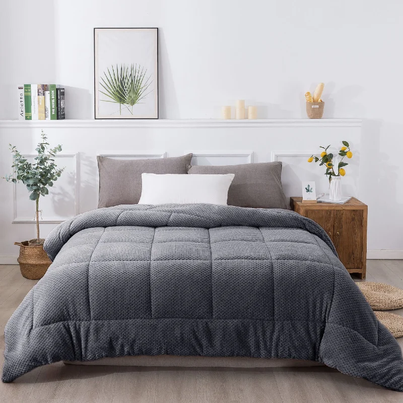 Ultra Soft Reversible Plush Sherpa Comforter