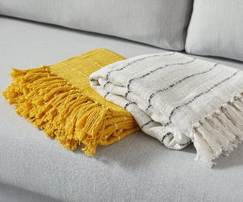 Minimalist Stripe Throw