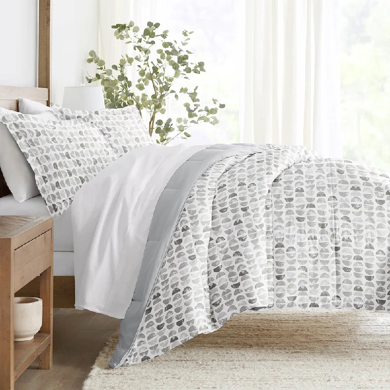 Moonlight Stars Reversible Down-Alternative Comforter Set