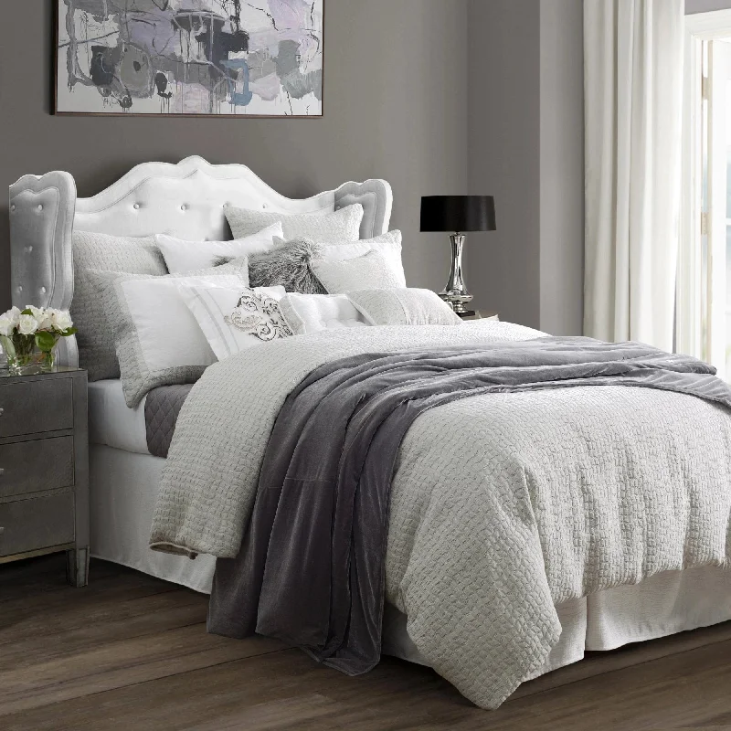 Wilshire Comforter Set